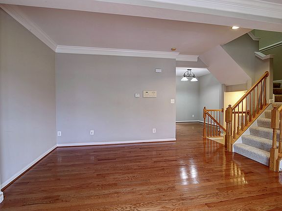 5th image of 14070 Darkwood Cir