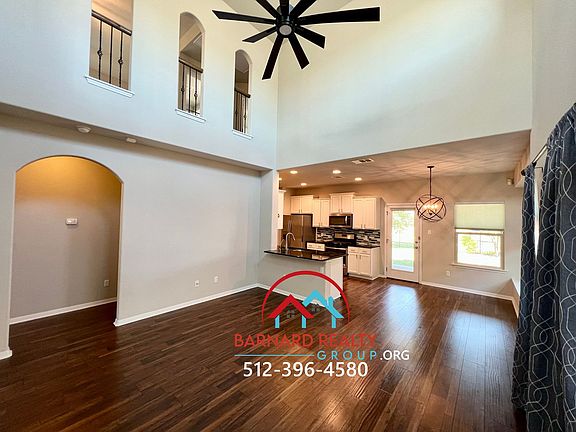 5th image of 105 Fort Griffin Dr