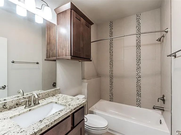 1614 Parker St — Photo 18