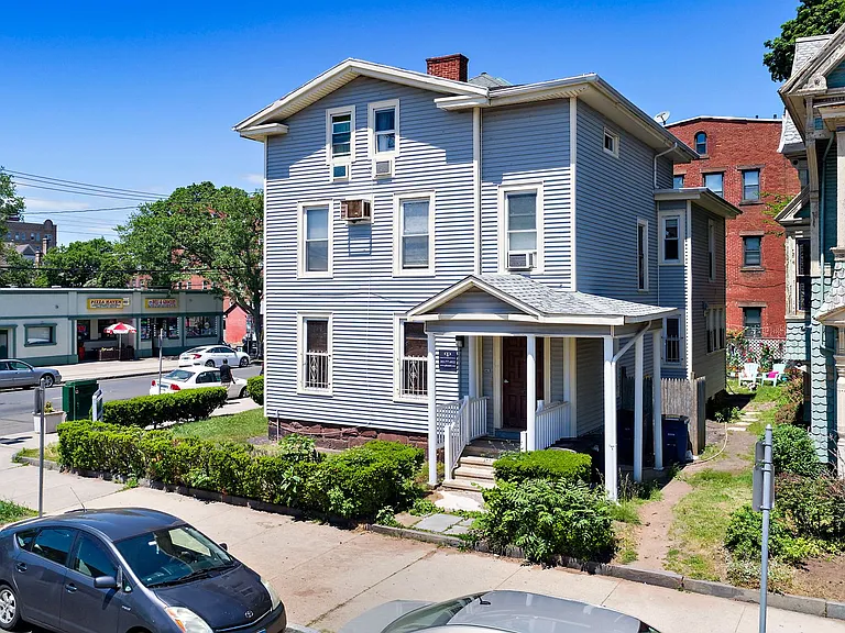 455 George St — Photo 13