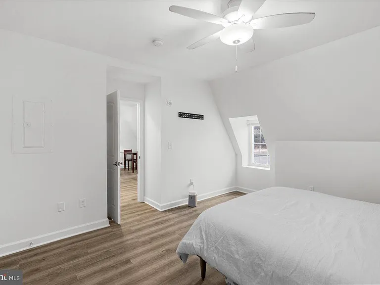 380 Broadview Ave #2 — Photo 14