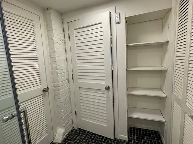 4562 Lake Ave — Photo 12