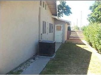 4th image of 1724 E Rosewood Ave