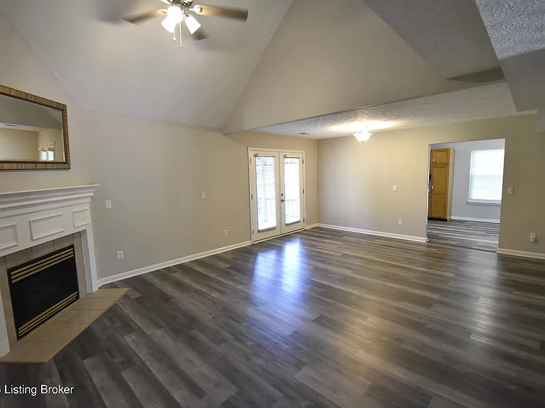 4006 Mimosa View Dr — Photo 9