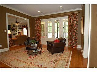 4th image of 1798 E Laurel Hollow Ln
