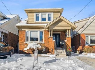 202 London St S, Hamilton, ON L8K 2G9