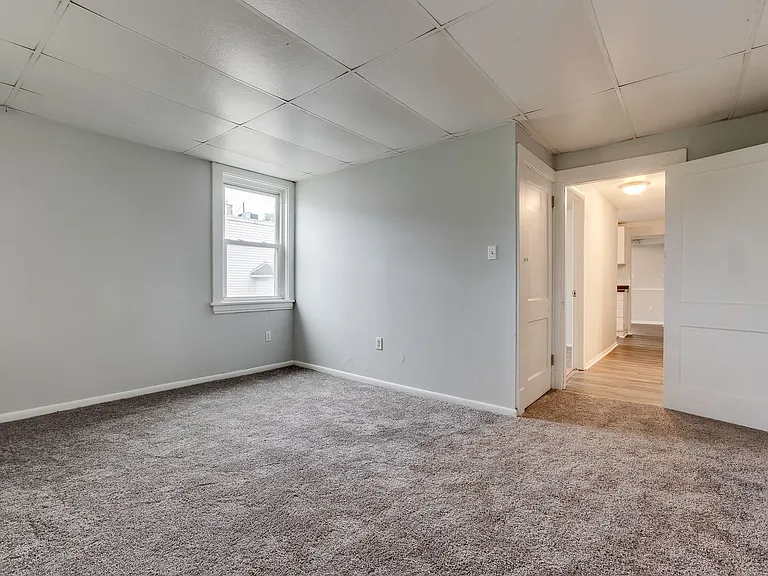 Awesome building in a super convenient neighborhood! — Photo 22