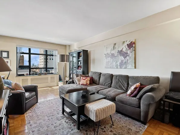 100 Remsen St APT 8K, Brooklyn, NY 11201