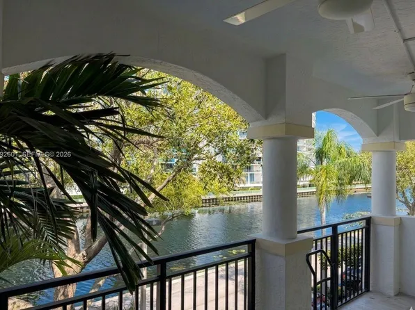 3245 NE 184th St, Aventura, FL