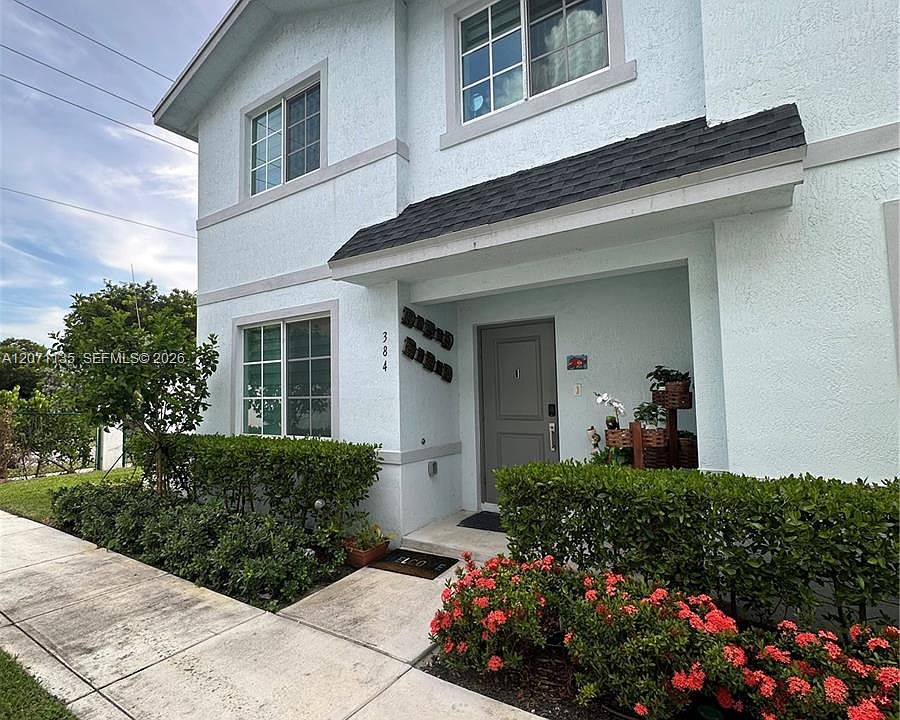 1st image of 384 NW 11th Ave #384