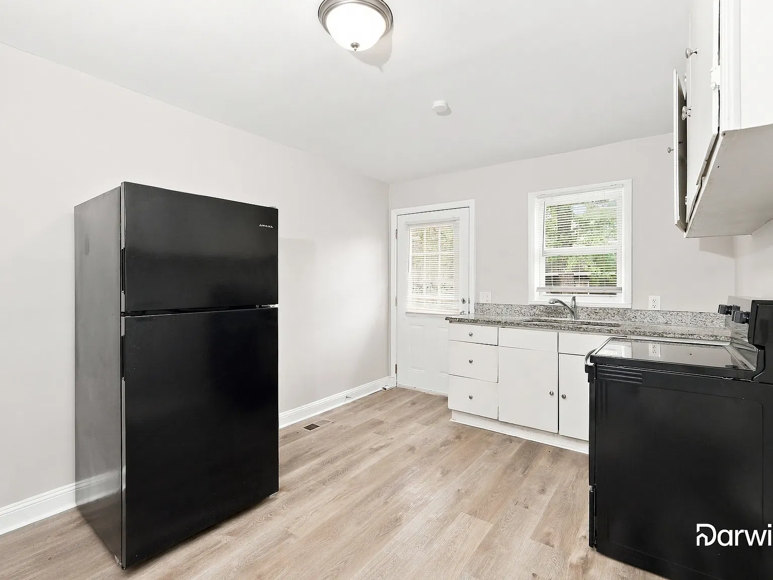 2 bed, 1.0 bath, 816 sqft, $1,400 — Photo 4