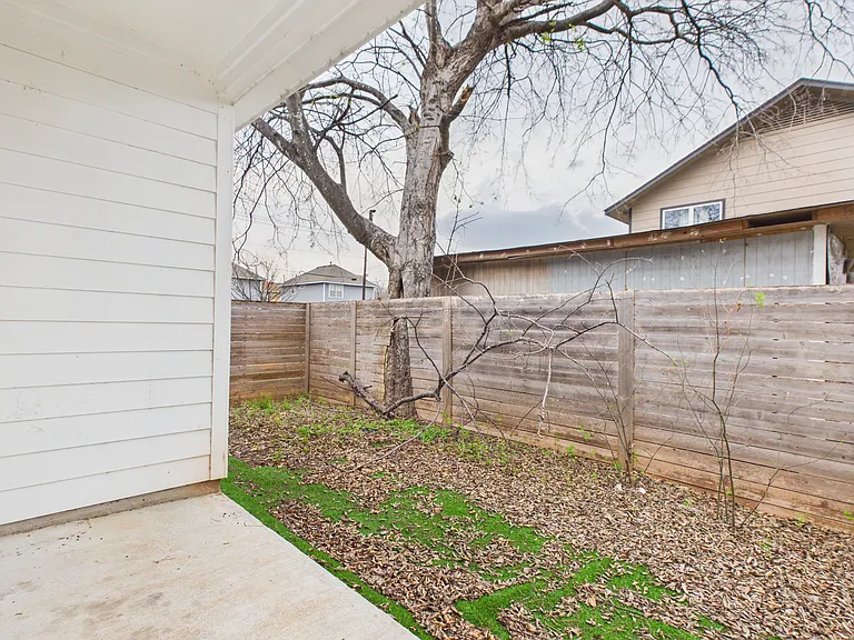 6102 Caddie St #B — Photo 30