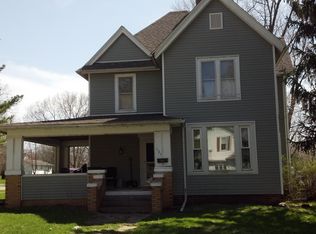 524 2nd St, Lacon, IL 61540