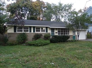 131 Eastholm Rd, Schenectady, NY 12304