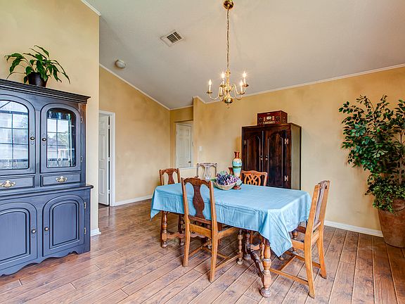 4th image of 11935 Summerhaven Cir