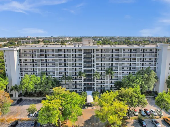 2900 N Course Drive #705, Pompano Beach, FL 33069
