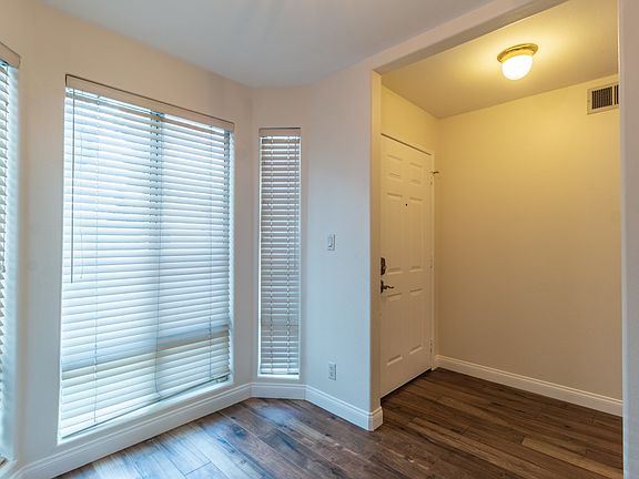 4th image of 5731 Etiwanda Ave Unit 7