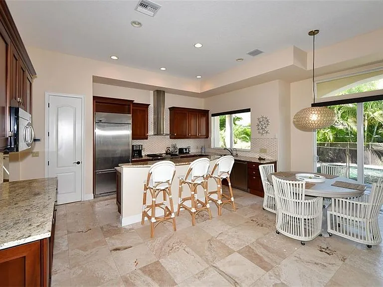 1179 Morningside Pl — Photo 18