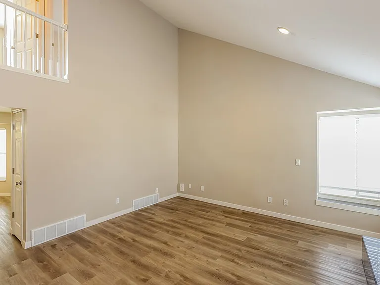 2269 W Bennion Heights Cir — Photo 6