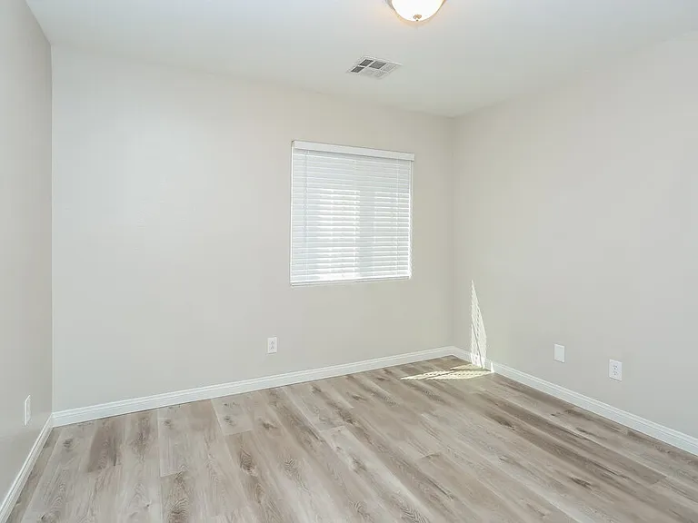 6425 Butterfly Sky St — Photo 14