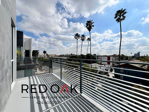 3rd image of 5801 1/3 Camerford Ave #Penthouse 4
