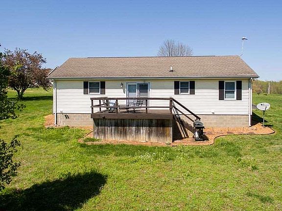 4th image of 117 Lake Scene Dr