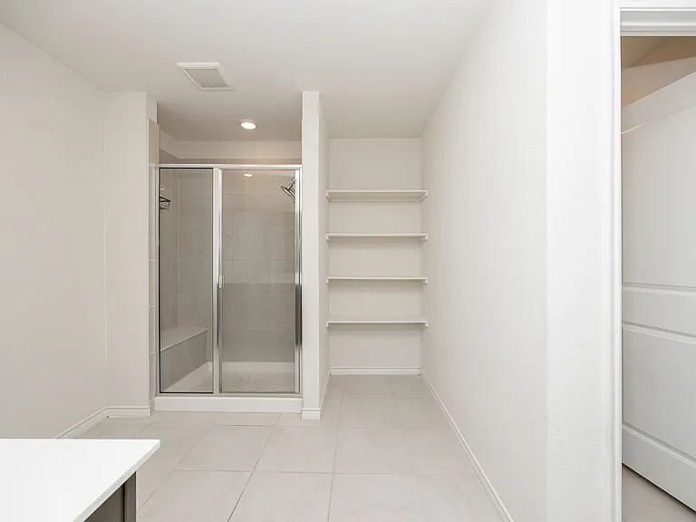 1205 Colonial Bluff Ln — Photo 29