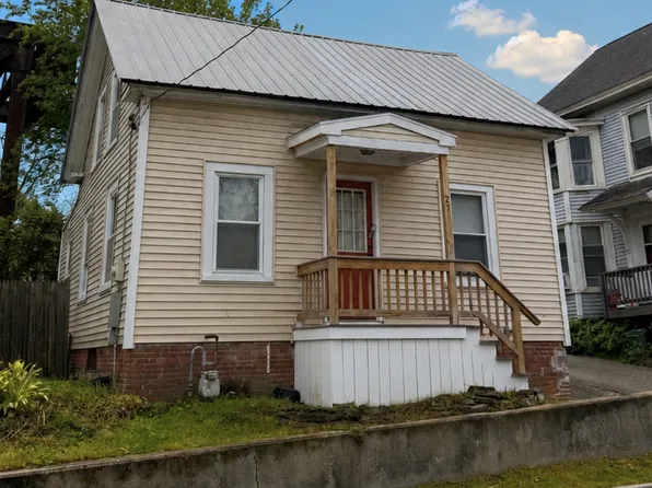 27 Pierce St, Dover, NH 03820