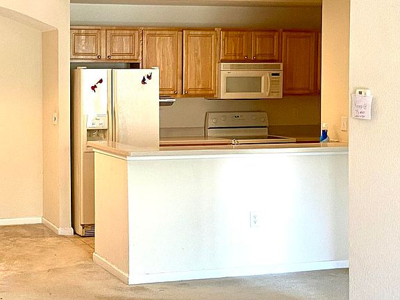 4th image of 10075 GATE Parkway #2206