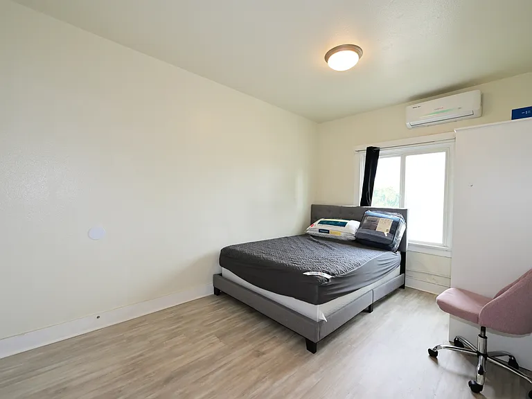 updated unit, super bright with many windows, furnished