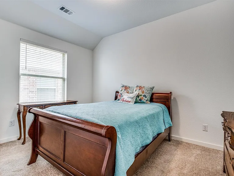 1532 Calcot Ln — Photo 29