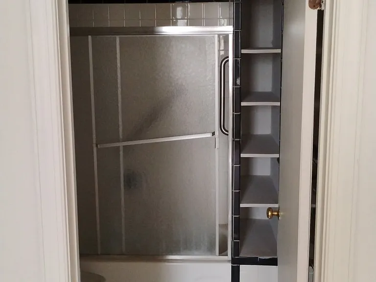 1 E Chase St #511 — Photo 21