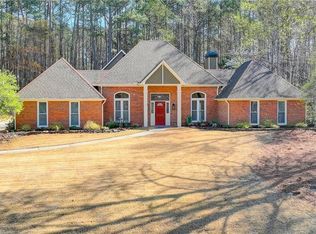 1235 Fontainebleau Ct, Lawrenceville, GA 30043