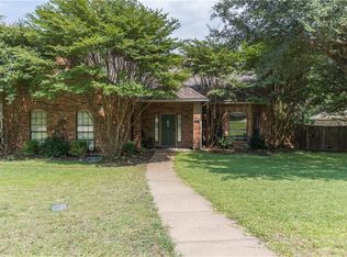 940 Balfour Dr, Cedar Hill, TX 75104