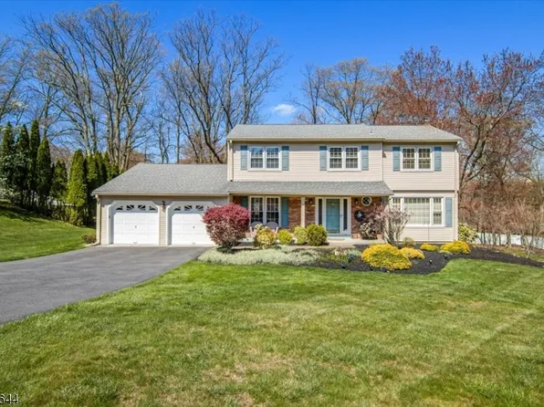 31 Robin St, Rockaway Twp., NJ 07866