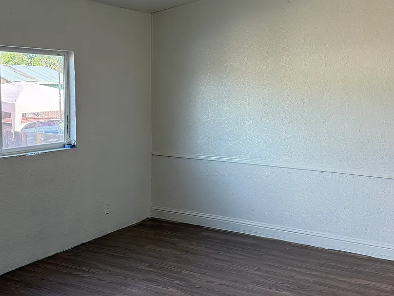 3711 Kansas Ave — Photo 8