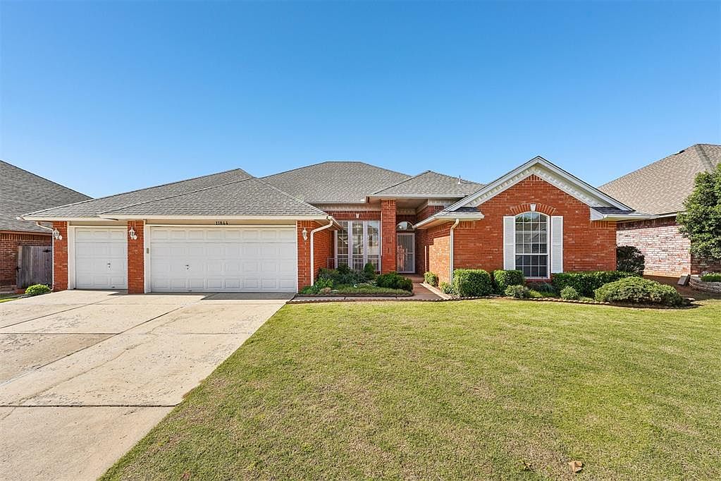 11844 SW 3rd St, Yukon, OK 73099 | Zillow
