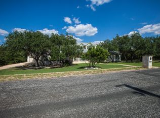 25626 Gladiator Ln, San Antonio, TX 78260