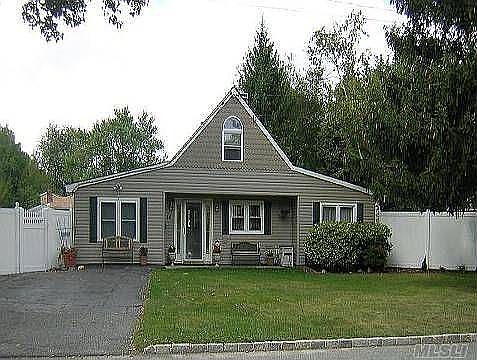 1st image of 54 Pacific Ave
