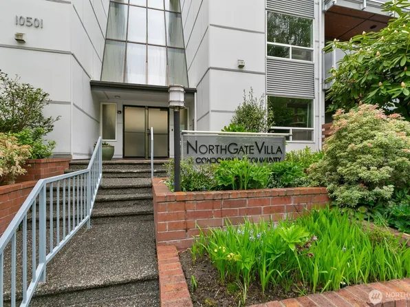10501 8th Avenue NE #126, Seattle, WA 98125