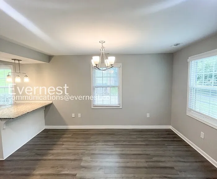 239 Jeffery Dr — Photo 9