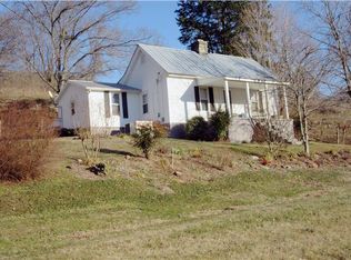 371 Davis Hollow Rd, Liberty, TN 37095