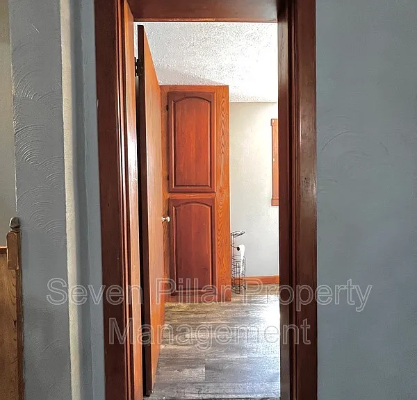 504 Martin St — Photo 10