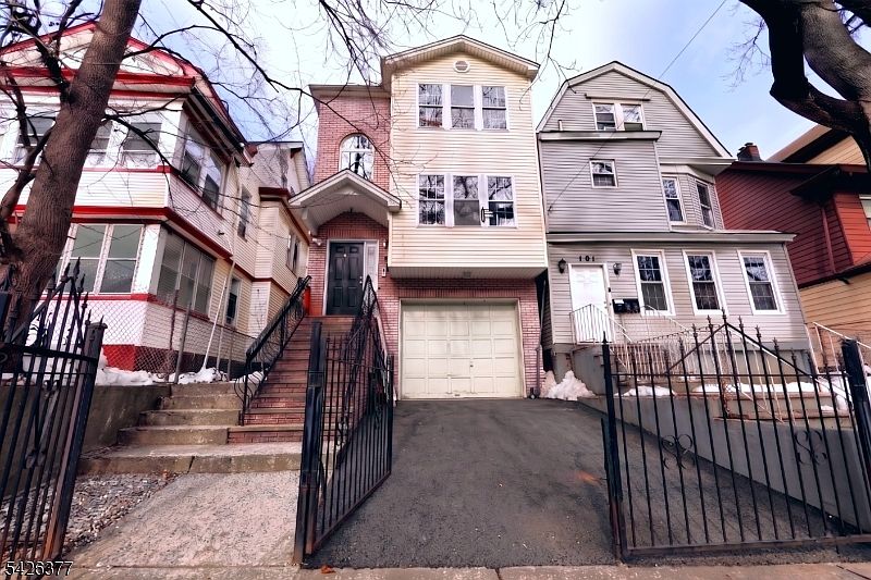 1st image of 193 Renner Ave