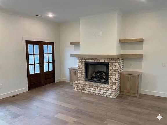 2nd image of 110 Fieldwood Dr