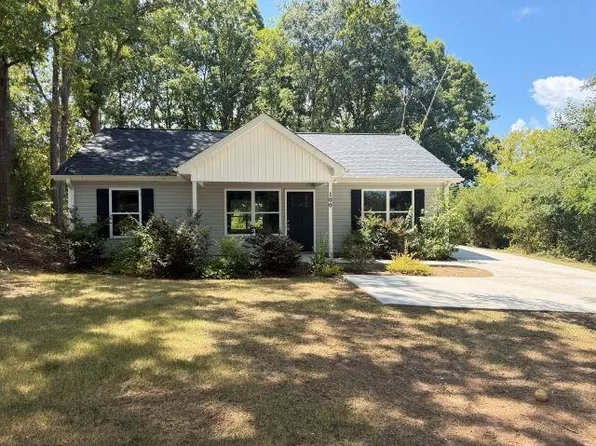 100 Winterhaven Rd, Spartanburg, SC 29301