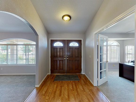 5th image of 7187 Danbury Ave