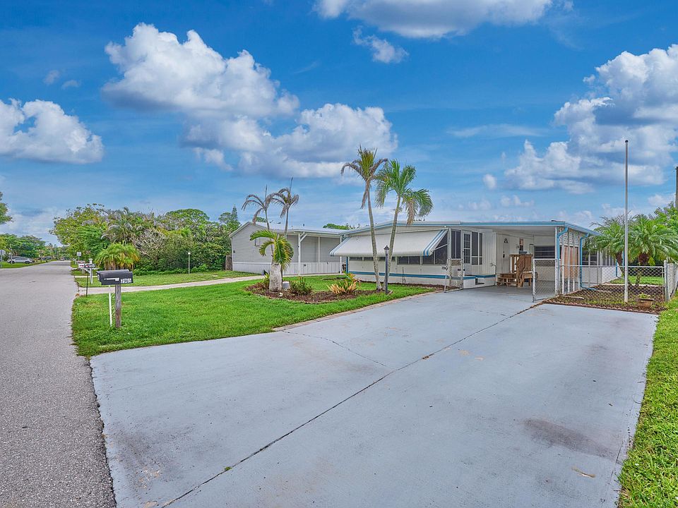 1st image of 7965 SE WREN Avenue