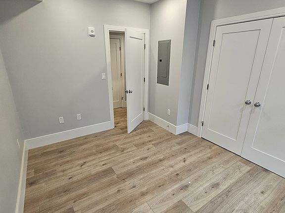 5th image of 124 Kenrick St
