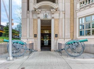 426 University Ave #1602, Toronto, ON M5G 1S9